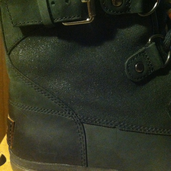 Ugg Cecile Boots-SOLD - Picture 6 of 8
